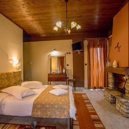 Kynthia Guesthouse Neochorion Bagian luar foto