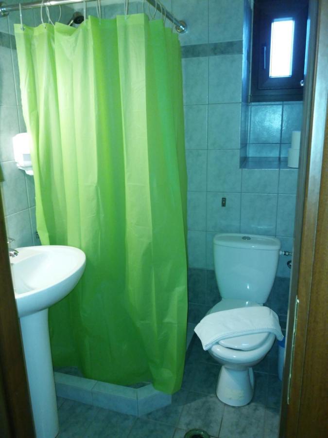 Kynthia Guesthouse Neochorion Bagian luar foto