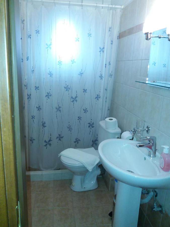 Kynthia Guesthouse Neochorion Bagian luar foto