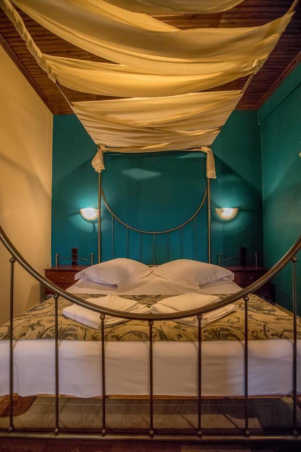 Kynthia Guesthouse Neochorion Bagian luar foto