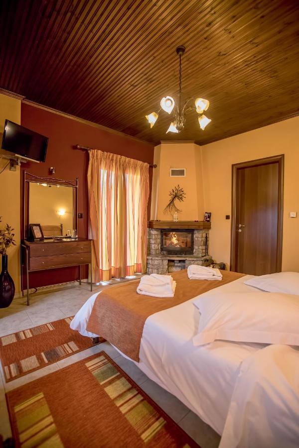Kynthia Guesthouse Neochorion Bagian luar foto