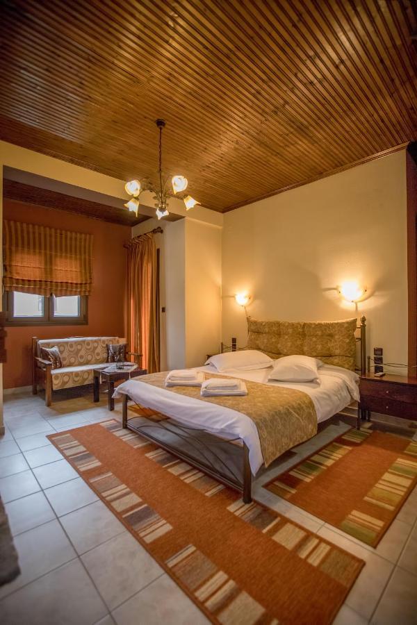 Kynthia Guesthouse Neochorion Bagian luar foto