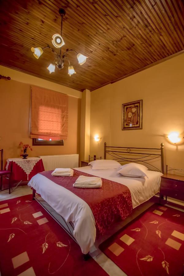 Kynthia Guesthouse Neochorion Bagian luar foto