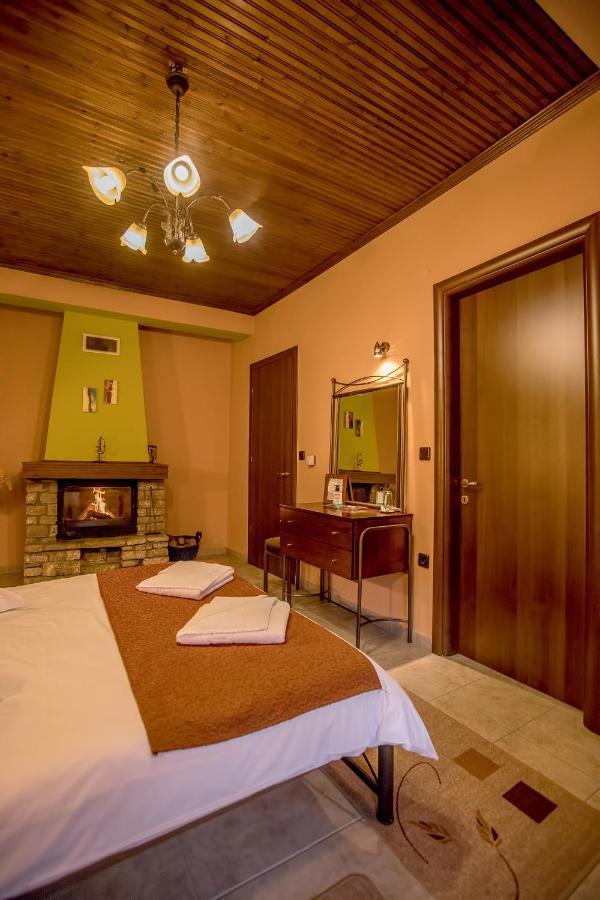 Kynthia Guesthouse Neochorion Bagian luar foto