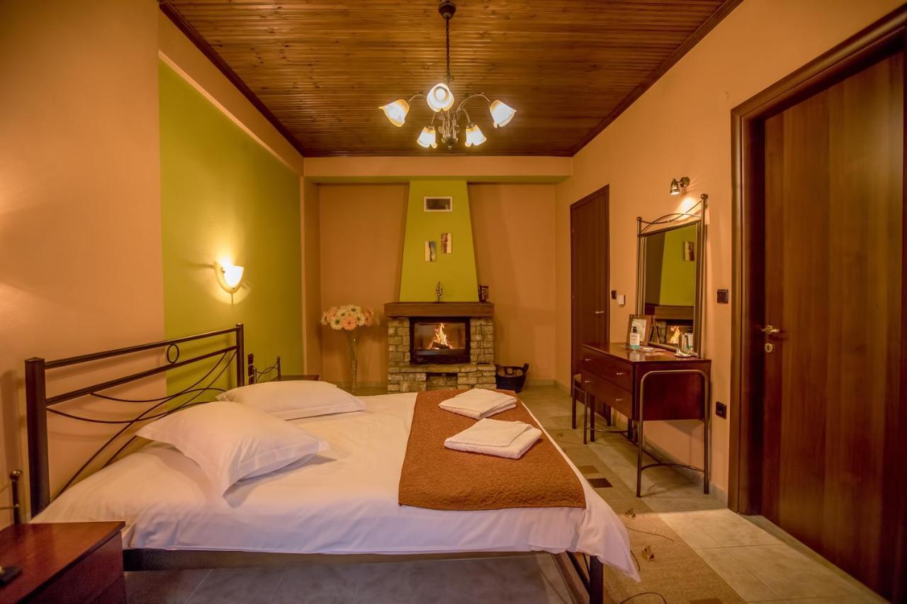 Kynthia Guesthouse Neochorion Bagian luar foto
