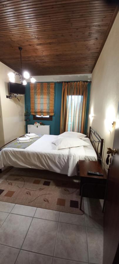 Kynthia Guesthouse Neochorion Bagian luar foto